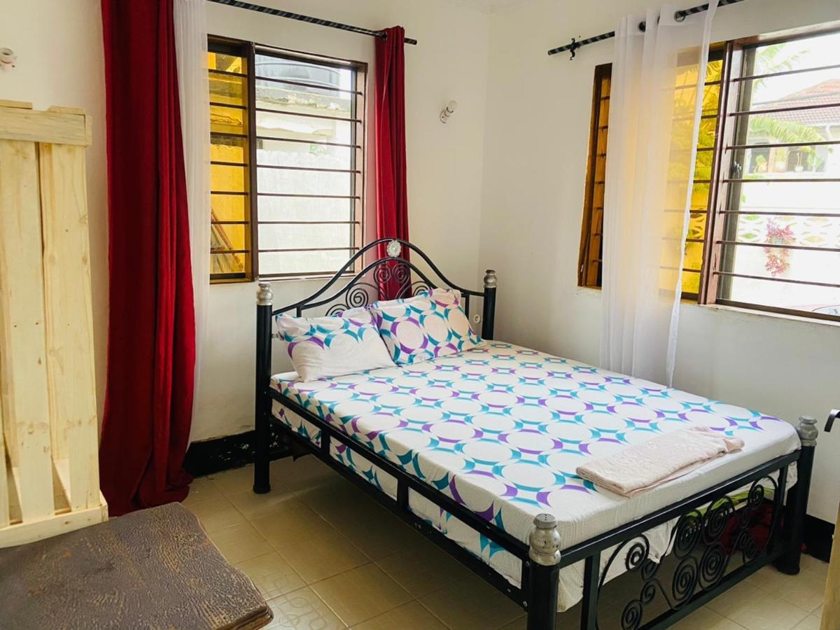 Mikocheni Home stay Dar es Salaam Exteriör bild